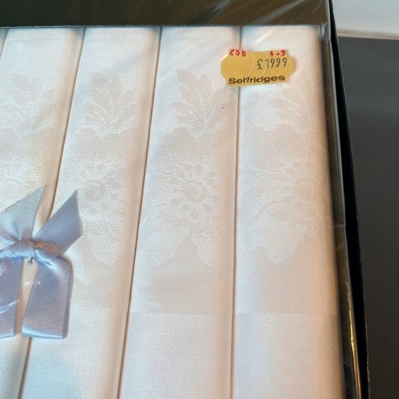 New in Box Vintage 100% Cotton Napkins Made in Ireland Set of 6 - Picture 3 of 14
